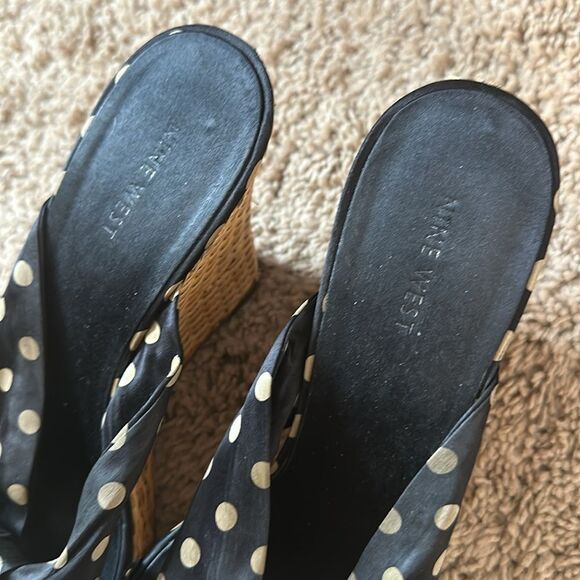 Nine West Black Tan Satin Wedges Size 9.5 - Picture 4 of 7